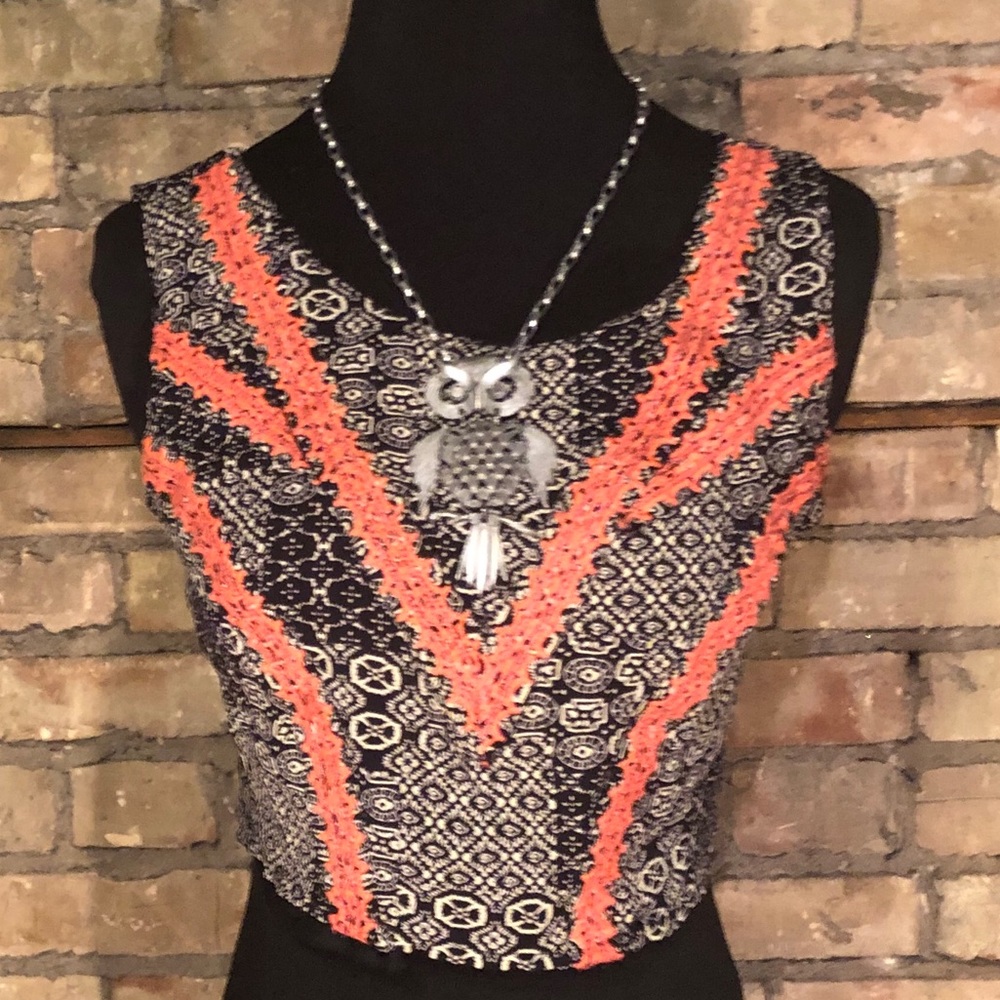 NEW!!  Fun & Flirt Boho Crop Top Sz L